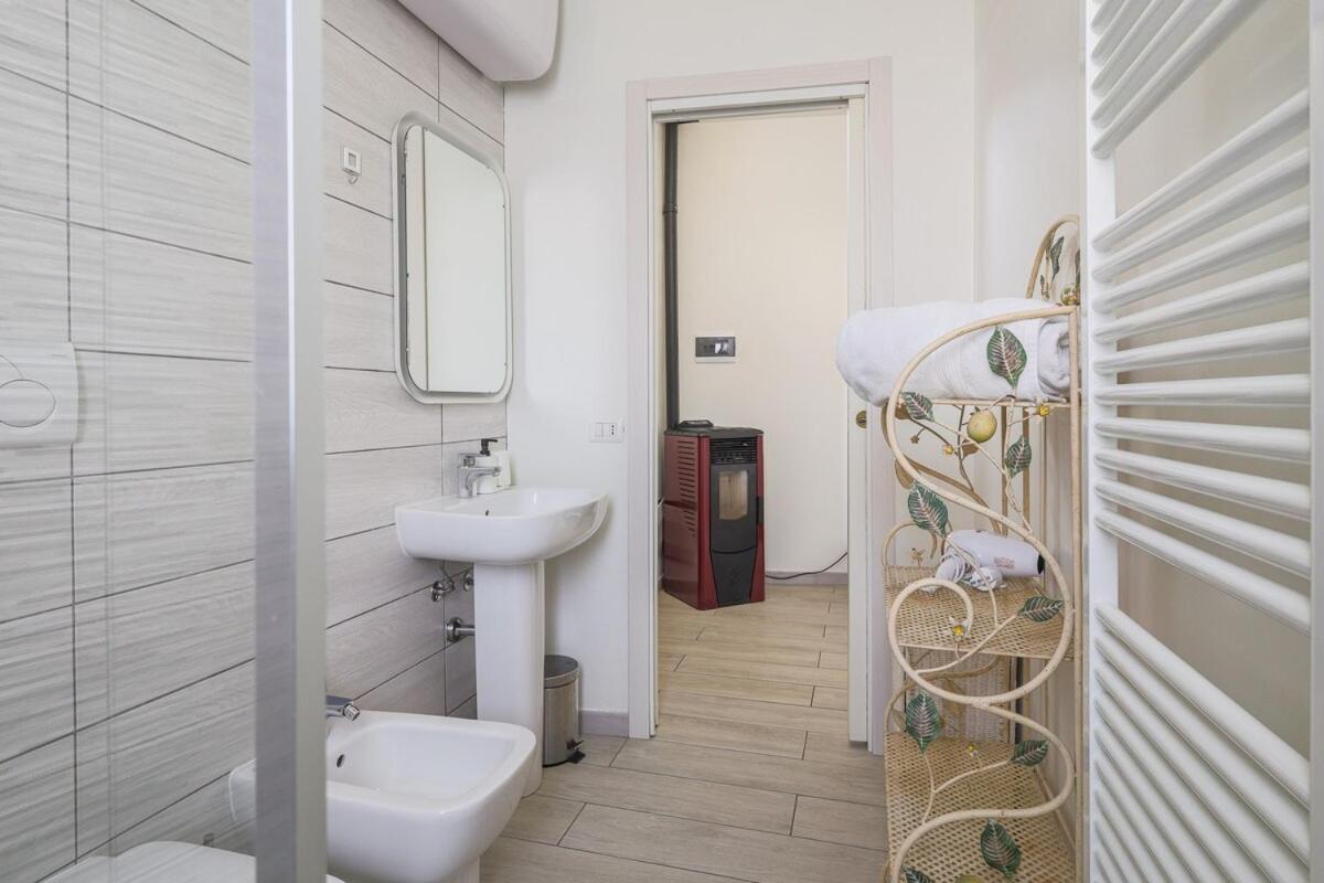 Zelo Buon Persico Jacuzzi & Relax - Casa Indipendente 20Min Da Milanoヴィラ エクステリア 写真