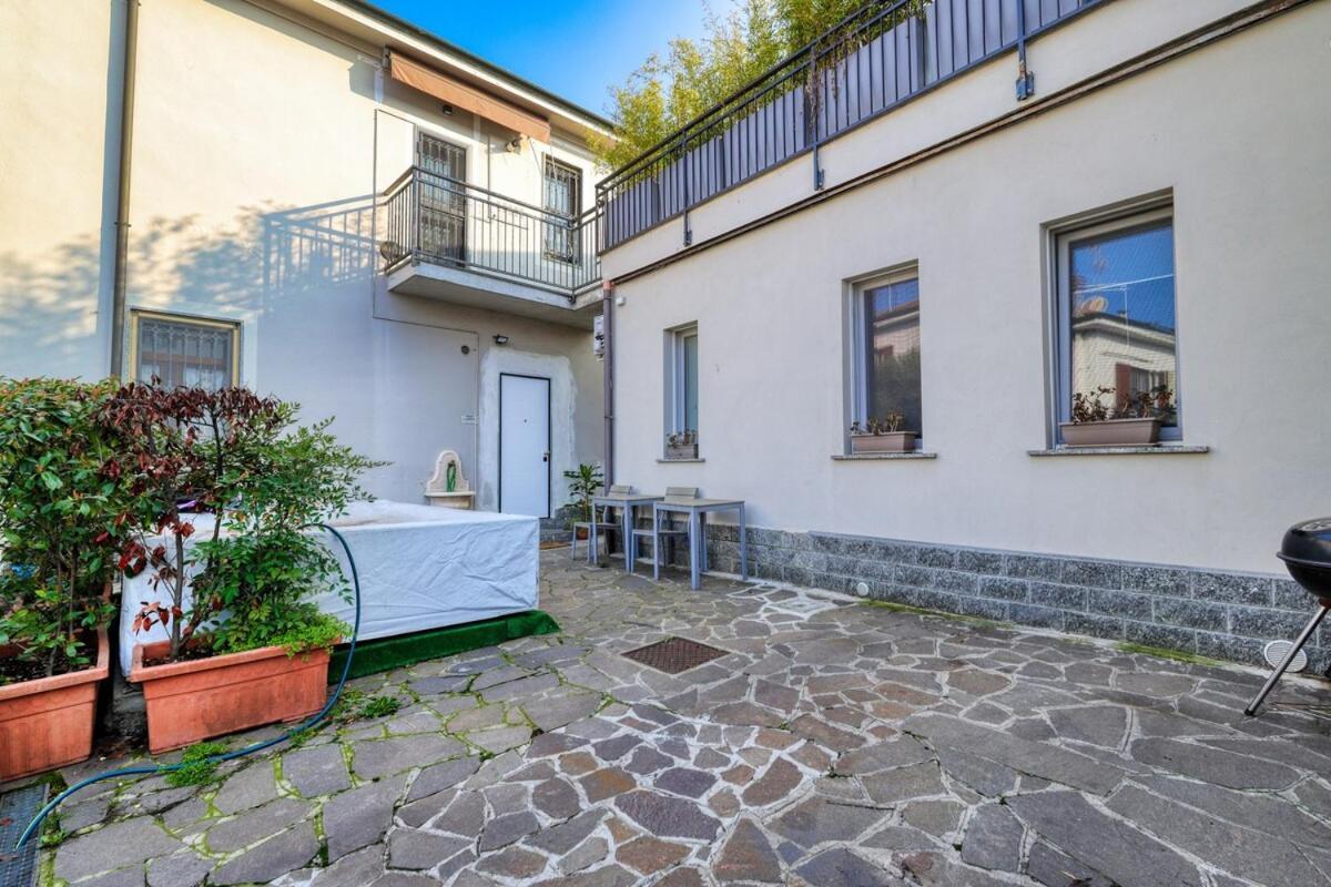 Zelo Buon Persico Jacuzzi & Relax - Casa Indipendente 20Min Da Milanoヴィラ エクステリア 写真