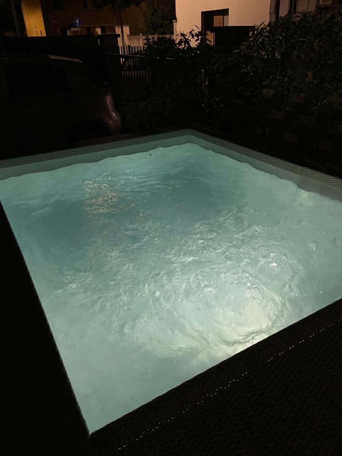 Zelo Buon Persico Jacuzzi & Relax - Casa Indipendente 20Min Da Milanoヴィラ エクステリア 写真